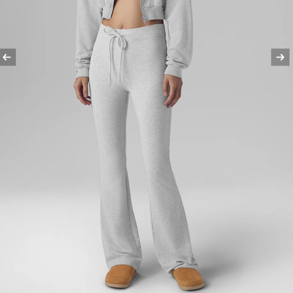 Alo Sway Bootcut Sweatpants Medium